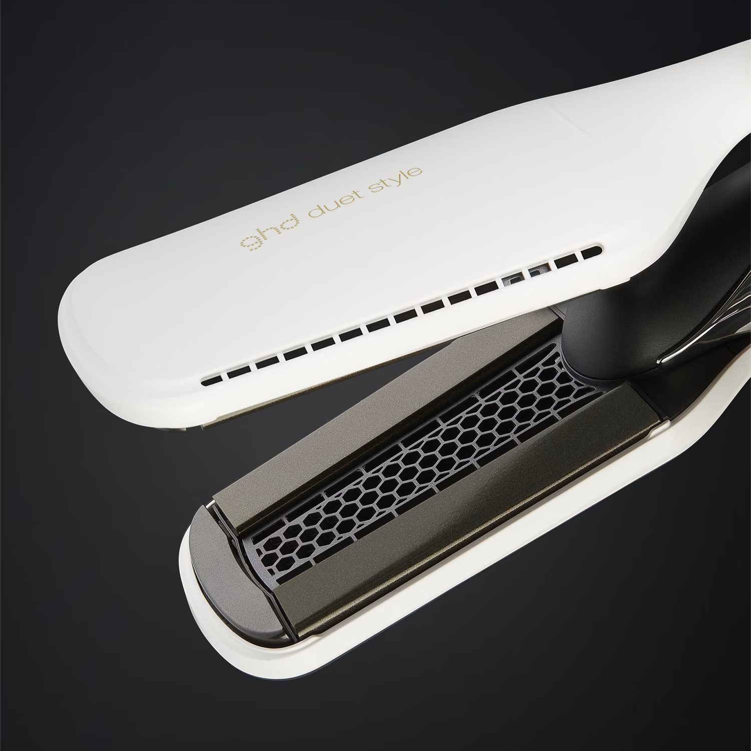 مصفف الهواء الساخن الجديد GHD Duet Style باللون الأبيض