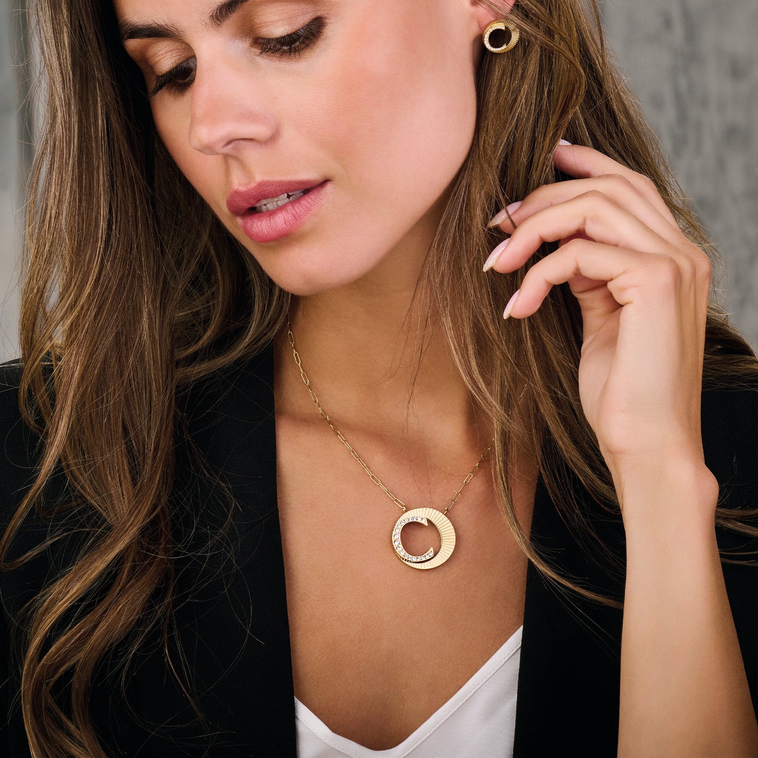 CTT L CE PLEAT GP CRYSTALS Crystals أقراط CTT L CE PLEAT GP CRYSTALS Crystals أقراط