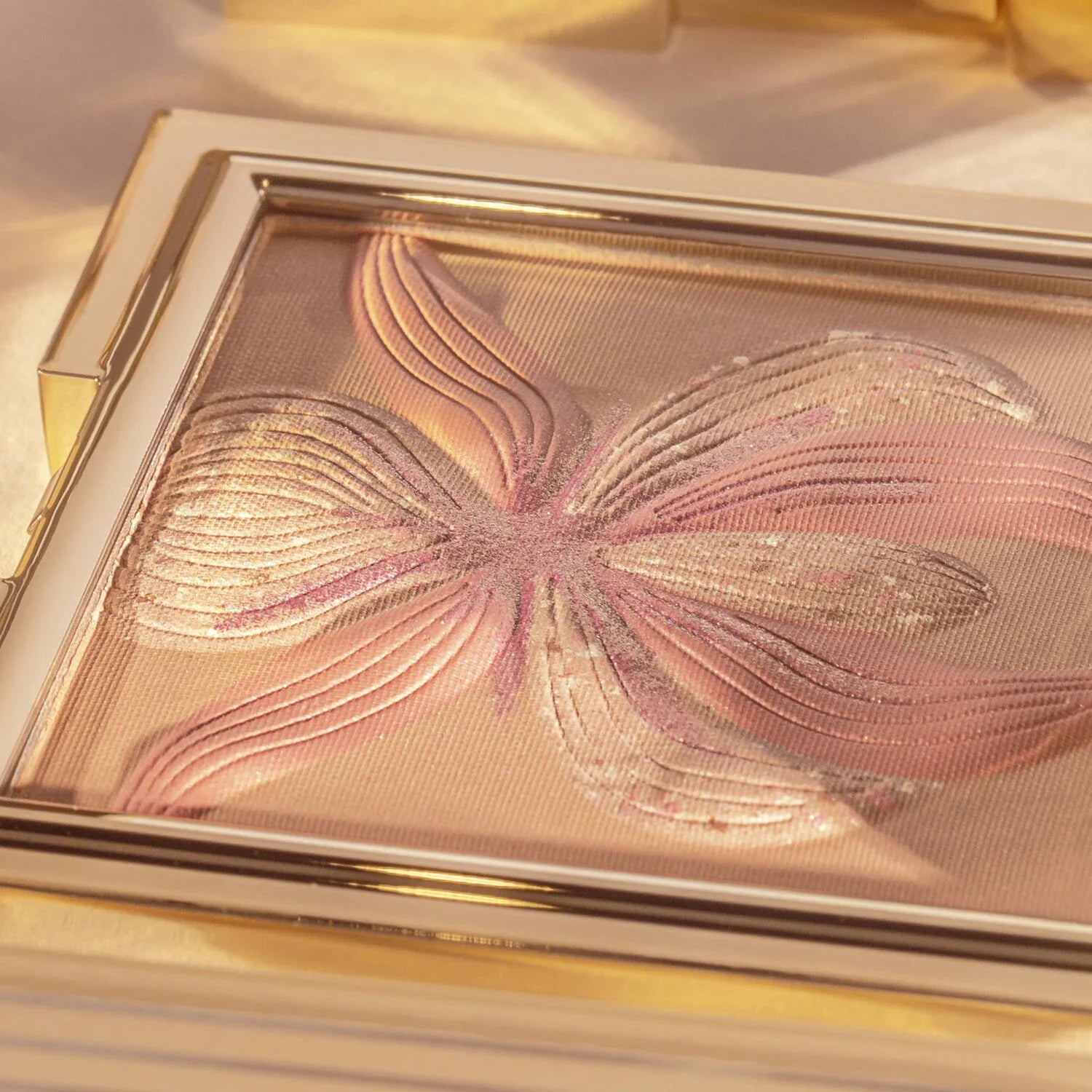 Sisley L'Orchidee 1 Bronze 15g Secondary image
