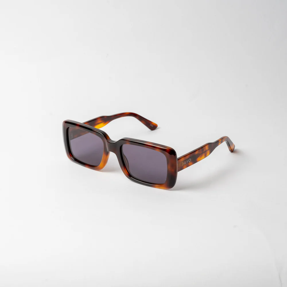 VAYO Women's Tortoise Shell Rectangular Sunglass Black VAYO Women's Tortoise Shell Rectangular Sunglass Black