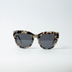 VAYO Luna Polarized Cat-Eye Sunglass for Women Black