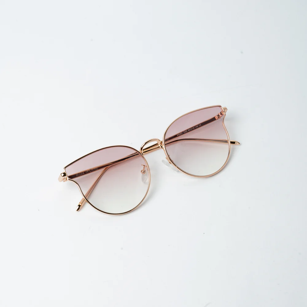 VAYO Aura Rose Gold Cat Eye Sunglass for Women Pink