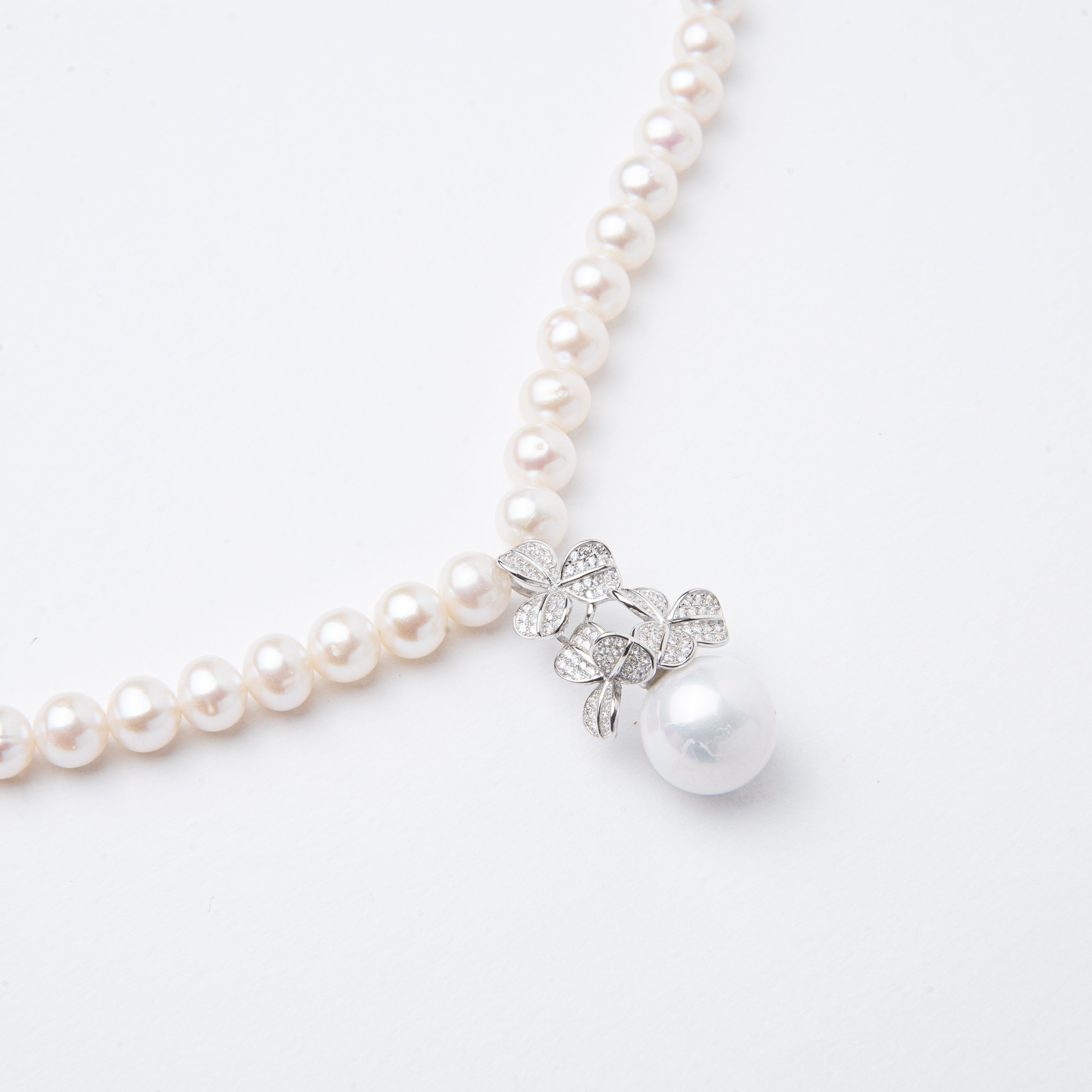 Bronzallure Cultured Freshwater Pearl White