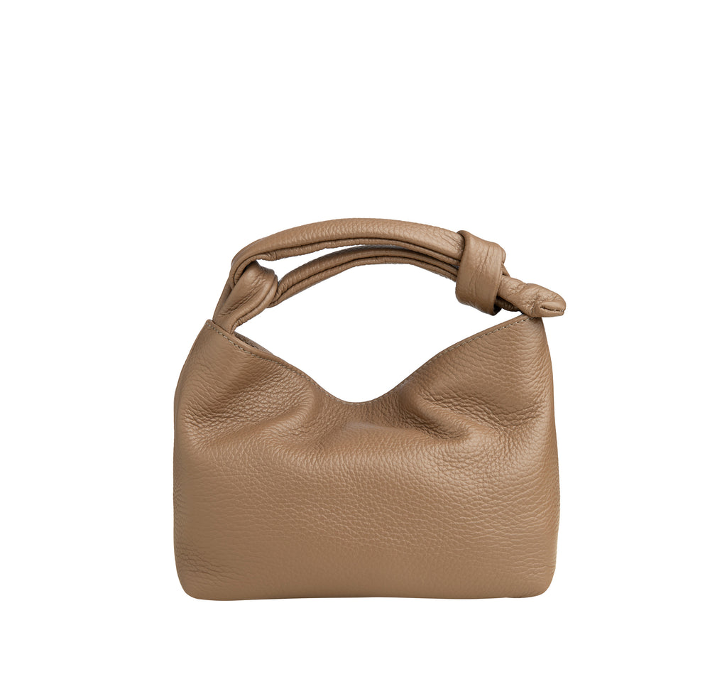 Piumelli Dollaro Leather Bag – elegant leather handbag at Paris Gallery Qatar