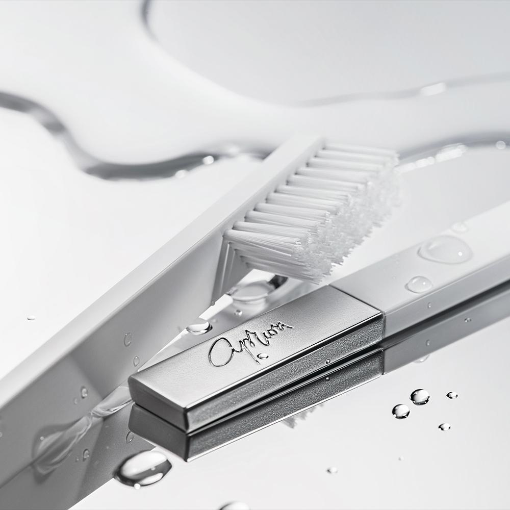 Apriori SLIM White Silver Medium Secondary image